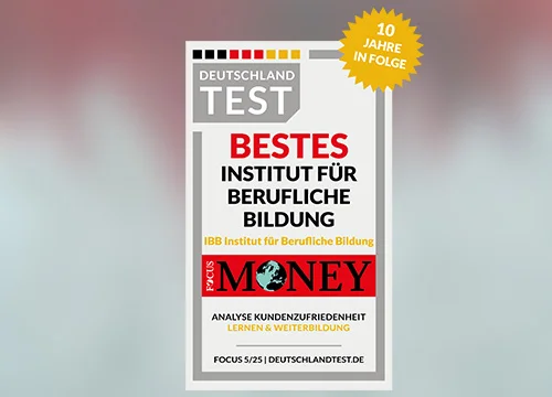 ein Siegel von Focus Money mit der Auszeichnung Bestes Institut für berufliche Bildung für die IBB AG. Zusätzlich ist ein Stern drauf mit dem Hinweis: 10 Jahre in Folge.