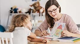 Schulbegleiter:in / Integrationsassistent:in inkl. pädagogische Zusatzqualifikation Traumapädagogik und Deutsch für den Pflegeberuf
