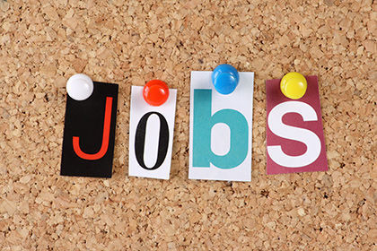 Korkbrett mit dem Wort Jobs